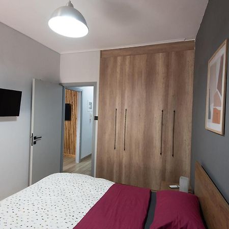 Apartamento Blue Tourmaline Downtown Flat Kalamata Exterior foto